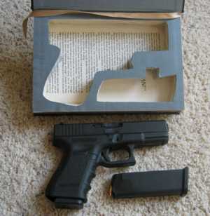 Edgar Allen Poe     Glock 19 or 23 case